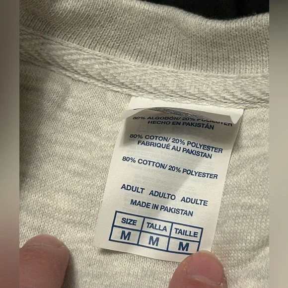 Bedford Fall NY Sweatshirt M snug NWOT It’s A Wonderful Life Christmas film - Picture 3 of 12